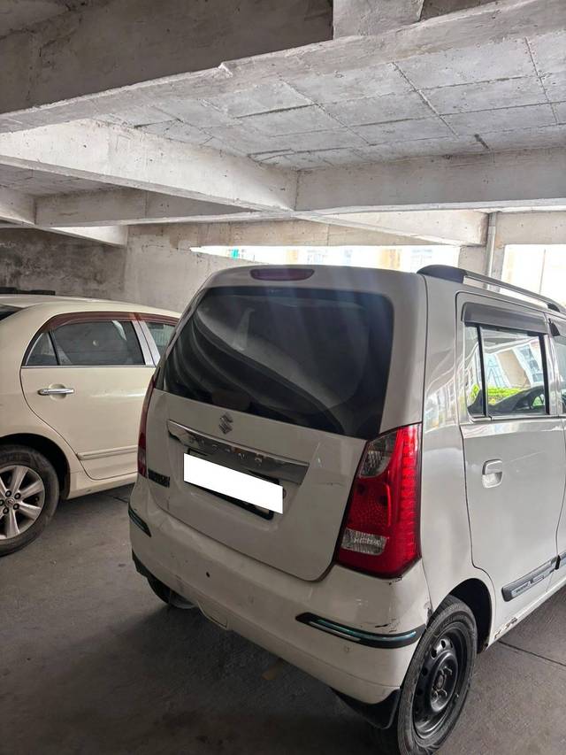https://images10.gaadi.com/usedcar_image/4602475/original/processed_0cbaf4ad-10c2-4d79-b67c-26bc197e3857.jpg?imwidth=6402