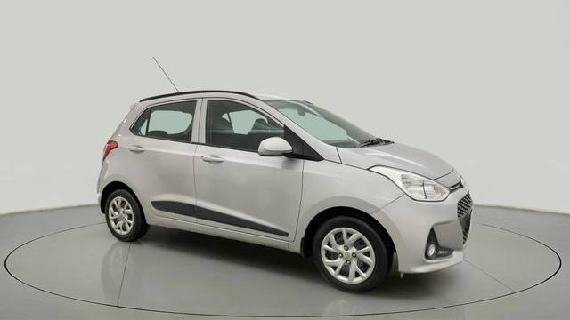 https://images10.gaadi.com/usedcar_image/4602527/original/e2f66d128219a34e10c11725f4490f4c.jpg?imwidth=6400