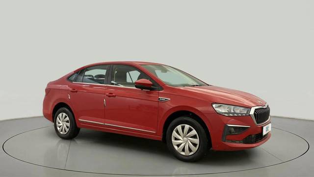 https://images10.gaadi.com/usedcar_image/4602539/original/cf7c5b76f5ca2bdff4a0cc702bcf4e88.jpg?imwidth=6400