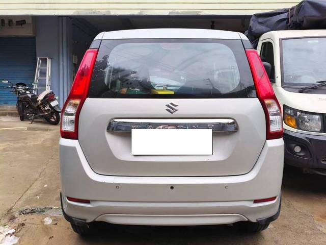https://images10.gaadi.com/usedcar_image/4602603/original/processed_fca74679-539e-4580-b793-cb18d1a75fa4.jpg?imwidth=6402