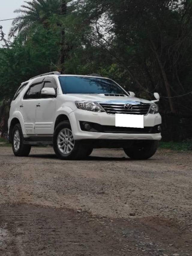 https://images10.gaadi.com/usedcar_image/4602628/original/processed_d46ede1b-b107-43f2-8a05-4ac8146c2979.jpeg?imwidth=6400
