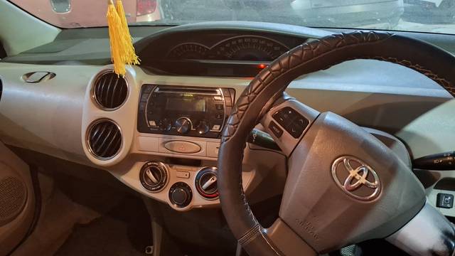 https://images10.gaadi.com/usedcar_image/4602665/original/04d2ab7456d8c223fbbf5851acb7bbdd.jpg?imwidth=6401