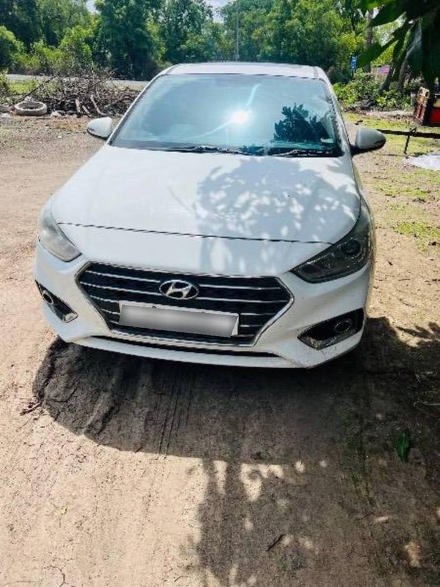 https://images10.gaadi.com/usedcar_image/4602674/original/processed_b3e271f7-b566-4a50-a8c7-ab2c2bd81d41.jpeg?imwidth=6400