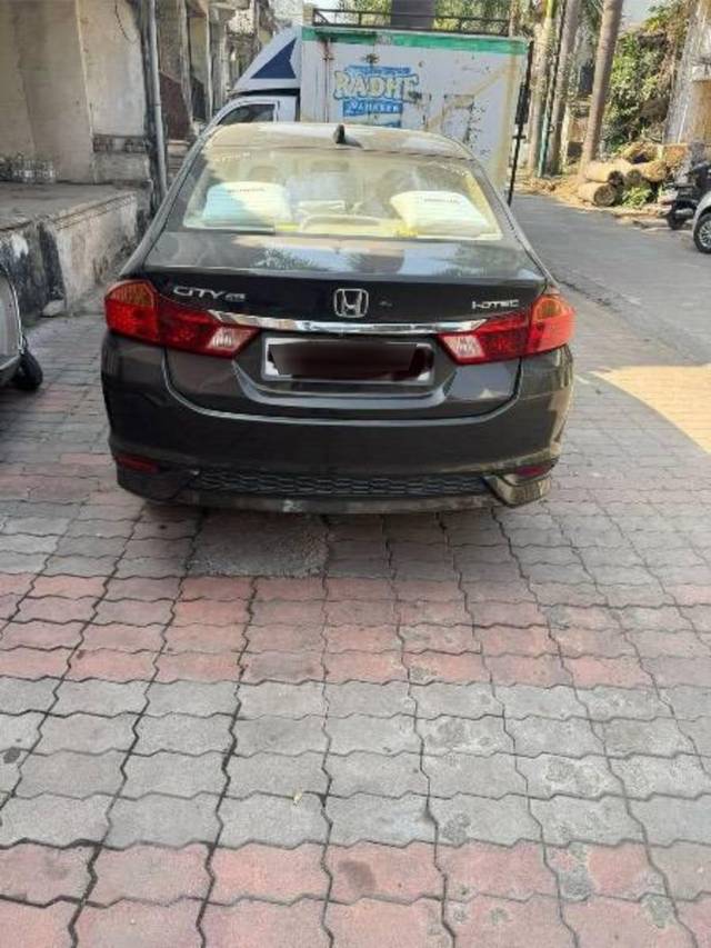 https://images10.gaadi.com/usedcar_image/4602684/original/processed_ae08b0e3-0a98-4be9-a279-2df9bd24d2f6.jpeg?imwidth=6402