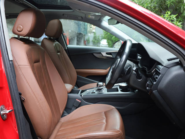https://images10.gaadi.com/usedcar_image/4602685/original/253917bcc2e285e65ca3ac364c13a14d.jpg?imwidth=6402