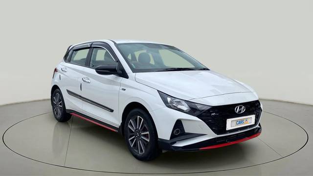 https://images10.gaadi.com/usedcar_image/4602689/original/dcfc30211c54c7cd80fffcb6d9e262b4.jpg?imwidth=6400
