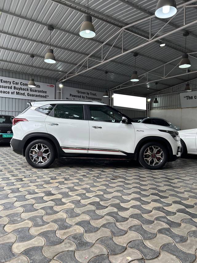https://images10.gaadi.com/usedcar_image/4602735/original/processed_41a027b07e3a8e49a119a5023d4e7fbb.jpg?imwidth=6401