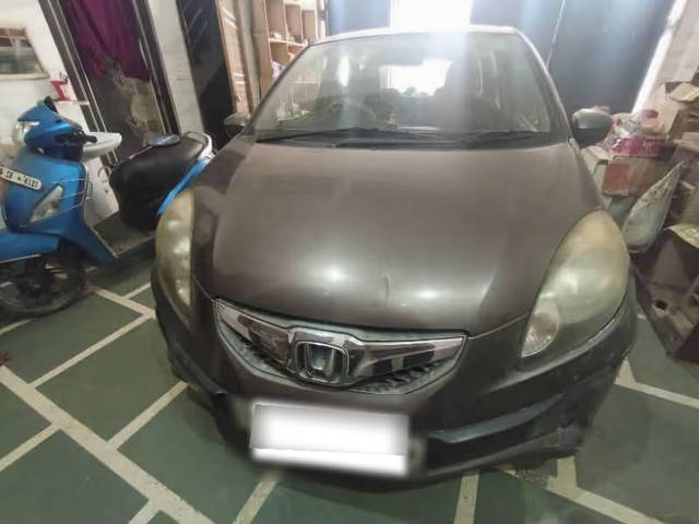 https://images10.gaadi.com/usedcar_image/4602754/original/processed_5241588f-3c54-41e7-afe4-820230250b1a.png?imwidth=6400