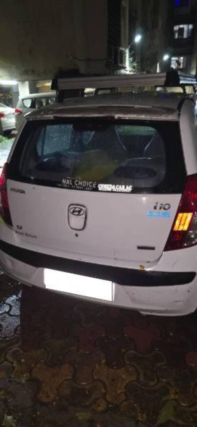 https://images10.gaadi.com/usedcar_image/4602757/original/processed_2e2cb3d9-5bd3-41c9-8d50-439cf6643cc6.jpg?imwidth=6402
