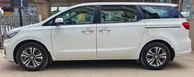 https://images10.gaadi.com/usedcar_image/4602778/original/processed_41edfebb4b5f98643277051dcc1b7d27.jpeg?imwidth=6402