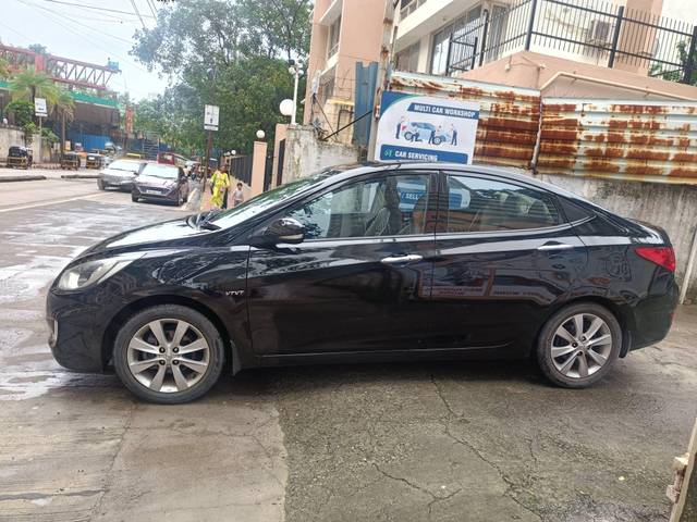 https://images10.gaadi.com/usedcar_image/4602804/original/processed_fdf1888b7e072f3e5fd0766b5b5203cc.jpg?imwidth=6400