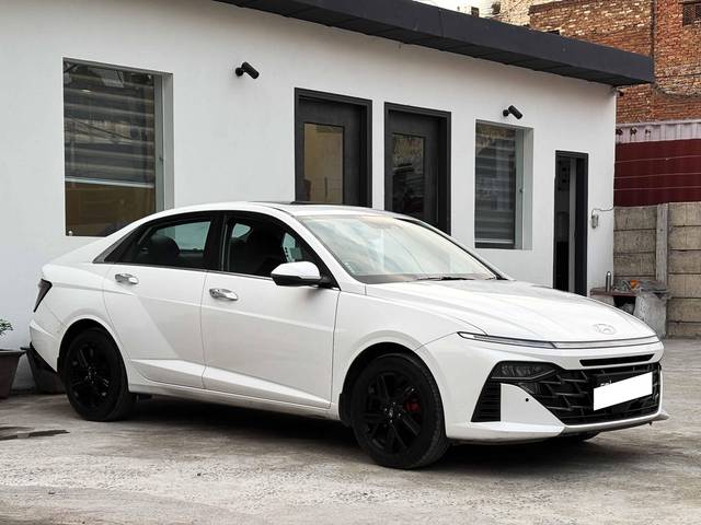 https://images10.gaadi.com/usedcar_image/4602806/original/processed_1e36b120e9fa7fe1b4d25445fee5c6cb.jpg?imwidth=6400