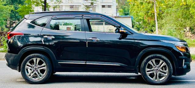 https://images10.gaadi.com/usedcar_image/4602808/original/processed_0b7c8f60fb71396c1b3dc1cc1ce5a973.jpg?imwidth=6401