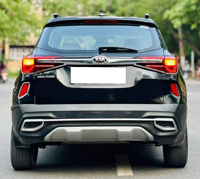 https://images10.gaadi.com/usedcar_image/4602808/original/processed_4d7a78d29690cb05ea11ea31ebc1d638.jpg?imwidth=6402