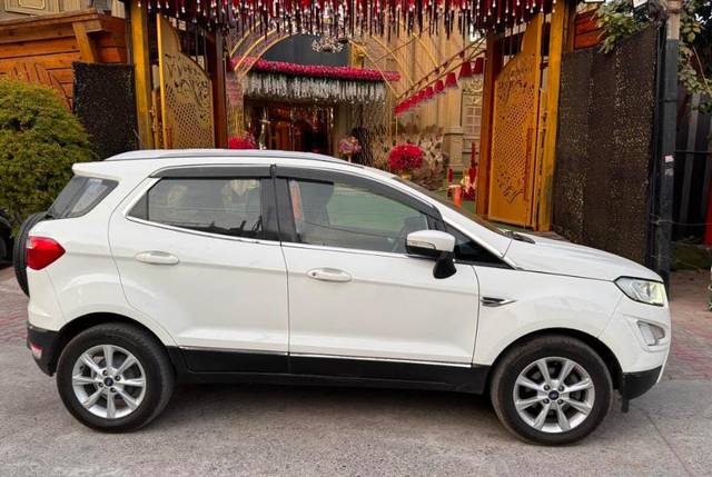 https://images10.gaadi.com/usedcar_image/4602814/original/d27d5b85311ce9592dd2f4cc77dab2a7.jpg?imwidth=6401