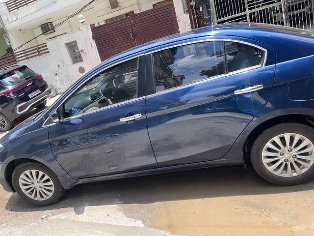 https://images10.gaadi.com/usedcar_image/4602838/original/processed_26c02c6a-c694-41fa-87a8-449d5bac66b6.jpeg?imwidth=6400