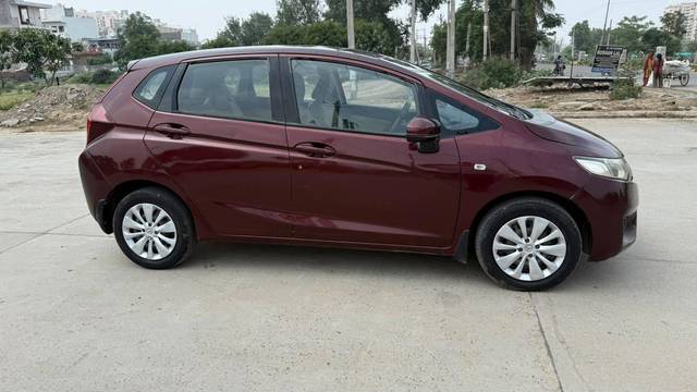 https://images10.gaadi.com/usedcar_image/4602875/original/processed_c21d6c8063a6f0161650049deec6f6d3.jpg?imwidth=6401