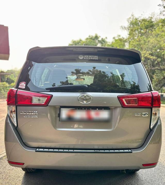 https://images10.gaadi.com/usedcar_image/4602884/original/processed_a1bb9f3bd04b2d0327e35636abf0886f.jpeg?imwidth=6402