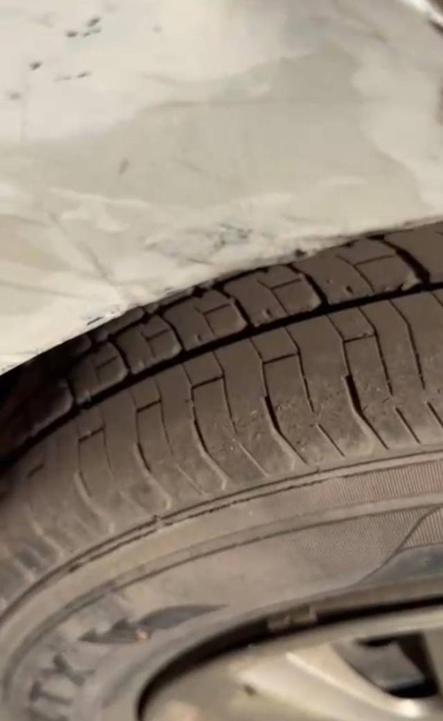 https://images10.gaadi.com/usedcar_image/4602887/original/083df60b50f594279678389bccab60e2.jpg?imwidth=6402