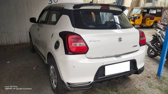 https://images10.gaadi.com/usedcar_image/4602904/original/processed_9c542795-efba-4142-b3d7-367e25b450ab.jpg?imwidth=6401