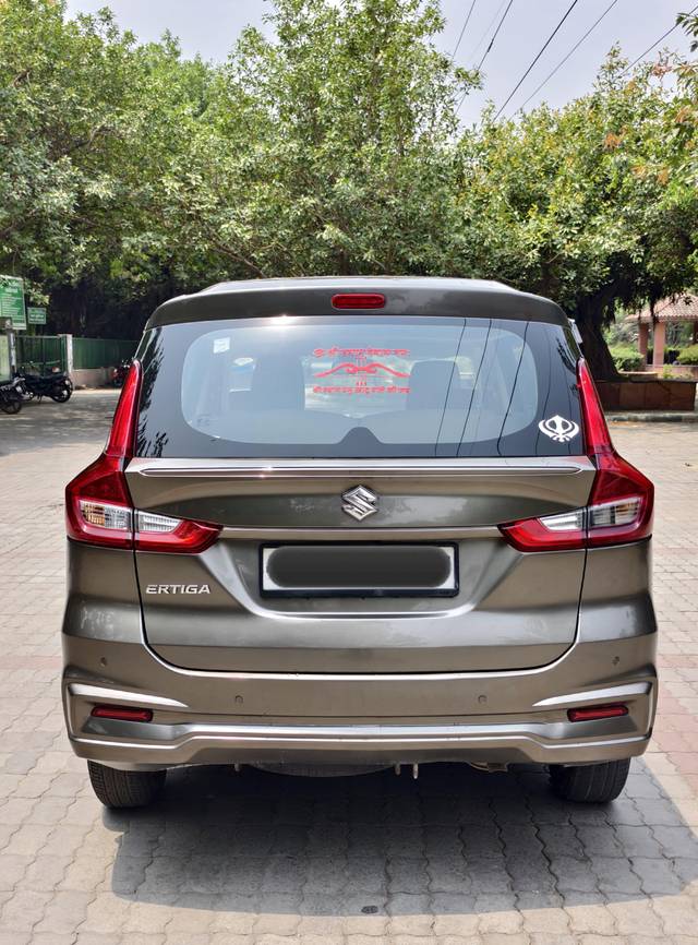 https://images10.gaadi.com/usedcar_image/4602911/original/processed_63accc3abc14670c41ab3cca5c952d94.jpg?imwidth=6402