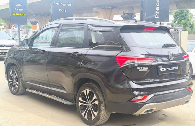 https://images10.gaadi.com/usedcar_image/4602918/original/processed_6b0cc3d2c4c714832f7143dec7876f7f.jpeg?imwidth=6402