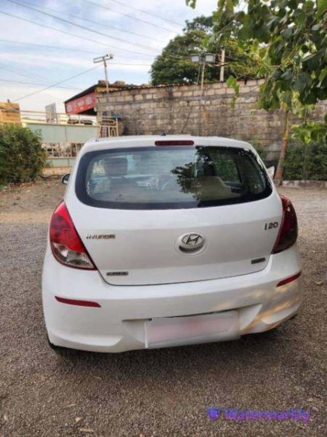 https://images10.gaadi.com/usedcar_image/4602925/original/processed_e74360e6-ae15-4d8c-91a3-c86d77f83bf3.jpeg?imwidth=6401