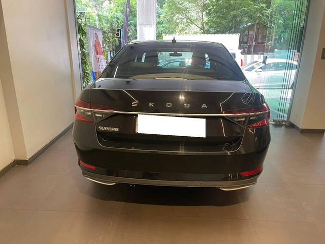 https://images10.gaadi.com/usedcar_image/4602942/original/processed_978831c037d49118a5fe43cc11ff8ea5.jpeg?imwidth=6401