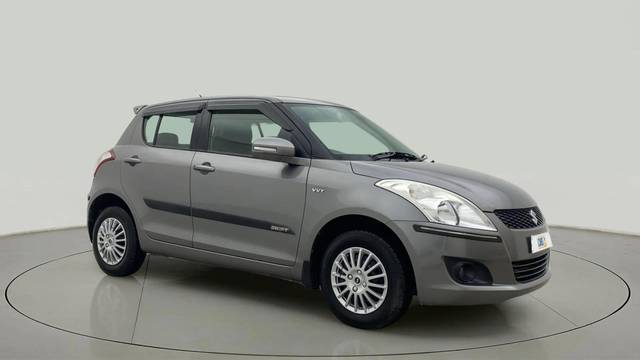 https://images10.gaadi.com/usedcar_image/4602946/original/e7710d6b7aea77d029449d23a78d8136.jpg?imwidth=6400