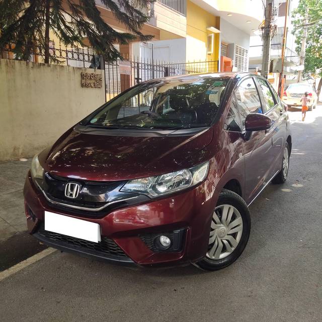 https://images10.gaadi.com/usedcar_image/4602949/original/processed_e7861643432986915f976132d35f9a42.jpg?imwidth=6402