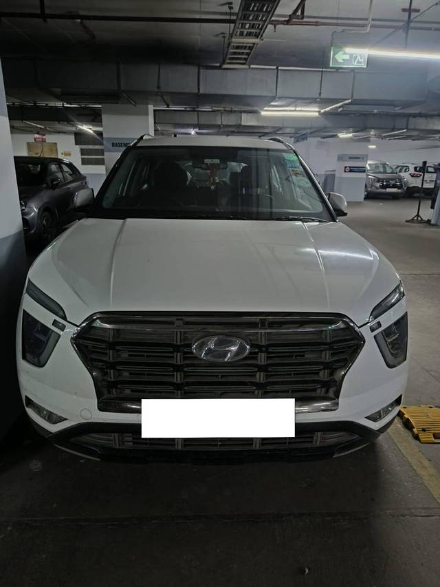 https://images10.gaadi.com/usedcar_image/4603021/original/processed_34f30495-9a98-4ad4-8cd0-3a4919ab4e9f.jpg?imwidth=6401
