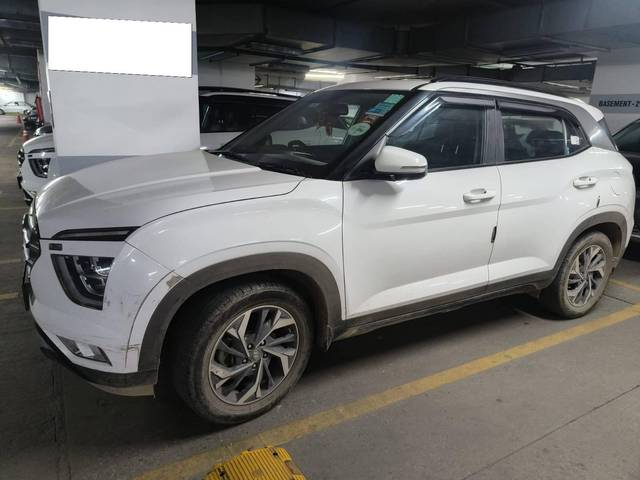 https://images10.gaadi.com/usedcar_image/4603021/original/processed_e9f06395-0f6f-4d1a-b415-35027730ddd0.jpg?imwidth=6402