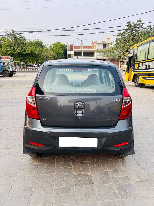 https://images10.gaadi.com/usedcar_image/4603034/original/processed_3d7f9f2f91e025ca6f976d1c8971ec3f.jpg?imwidth=6402