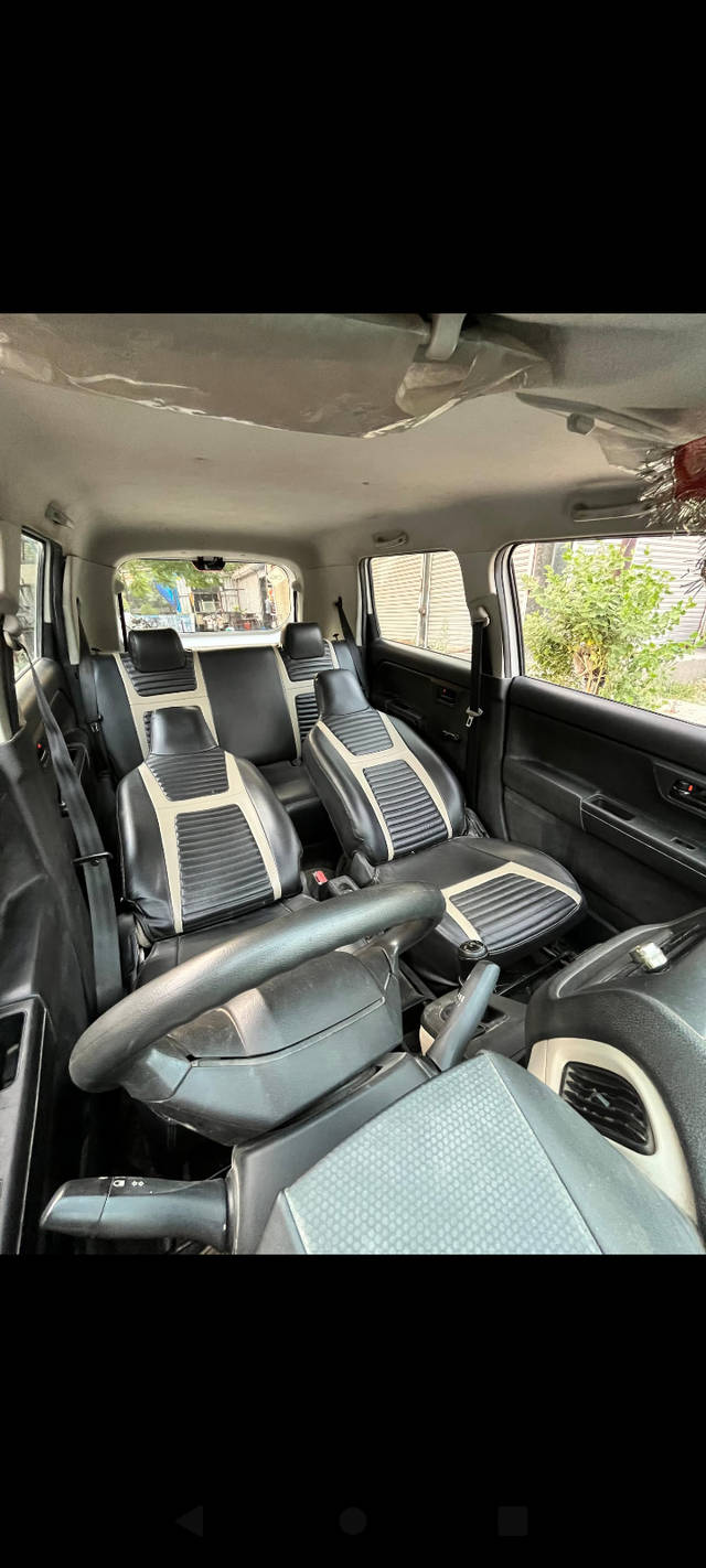 https://images10.gaadi.com/usedcar_image/4603042/original/20f63b32253c06766b4c8d791e4eef73.png?imwidth=6401
