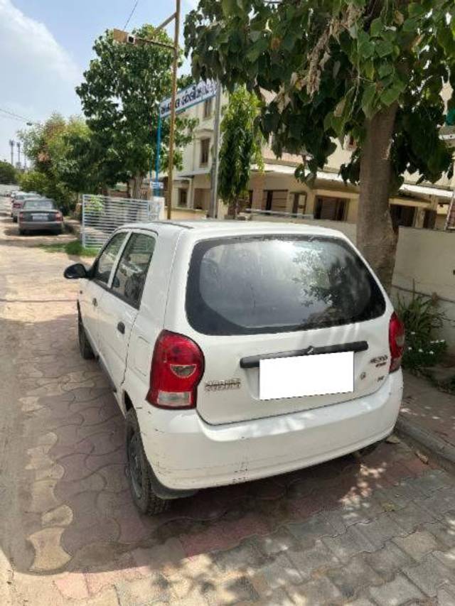 https://images10.gaadi.com/usedcar_image/4603057/original/processed_35e2e020-f481-4eb5-a194-8365b105877d.jpeg?imwidth=6402