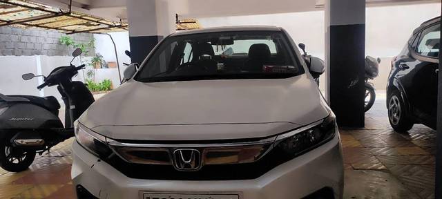 https://images10.gaadi.com/usedcar_image/4603077/original/processed_97f0964f-261f-4b07-bbf7-2879f22c90cd.jpg?imwidth=6400