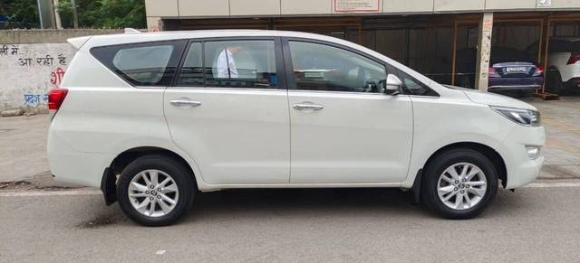 https://images10.gaadi.com/usedcar_image/4603088/original/processed_ffd6af20eb270c11463c43f8dc34ad50.jpg?imwidth=6401