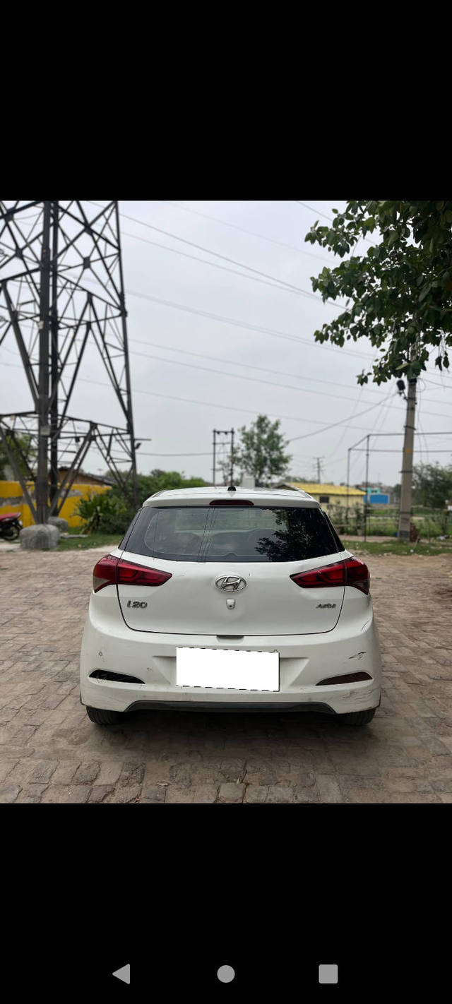 https://images10.gaadi.com/usedcar_image/4603094/original/processed_a34695336c5b059a0406a8686dcfd1f4.png?imwidth=6401