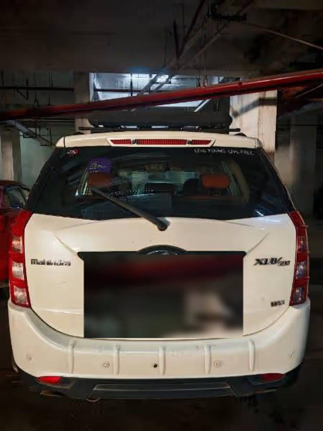 https://images10.gaadi.com/usedcar_image/4603099/original/b1d25b04-5dc7-4bc0-9ba0-cc6f74da101c.png?imwidth=6401
