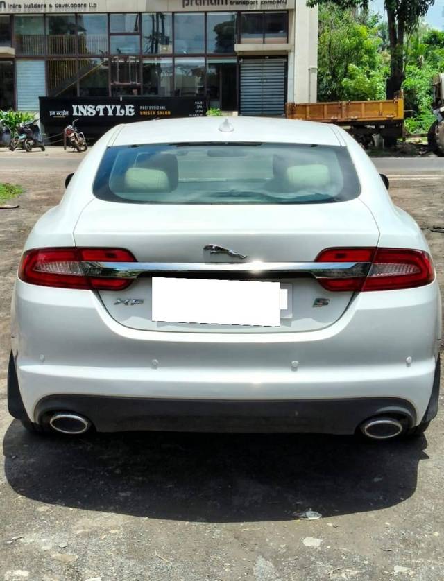 https://images10.gaadi.com/usedcar_image/4603104/original/processed_e5058465a6bda9f89aff53b624f6a99e.jpg?imwidth=6402