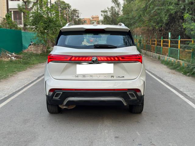 https://images10.gaadi.com/usedcar_image/4603116/original/processed_fc3f0e1a25acf5902cac6df672683b87.jpg?imwidth=6401