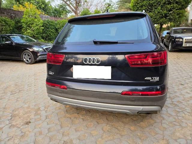 https://images10.gaadi.com/usedcar_image/4603144/original/processed_1d6cedcb-edd3-469b-b95e-690dee0de53a.jpeg?imwidth=6402