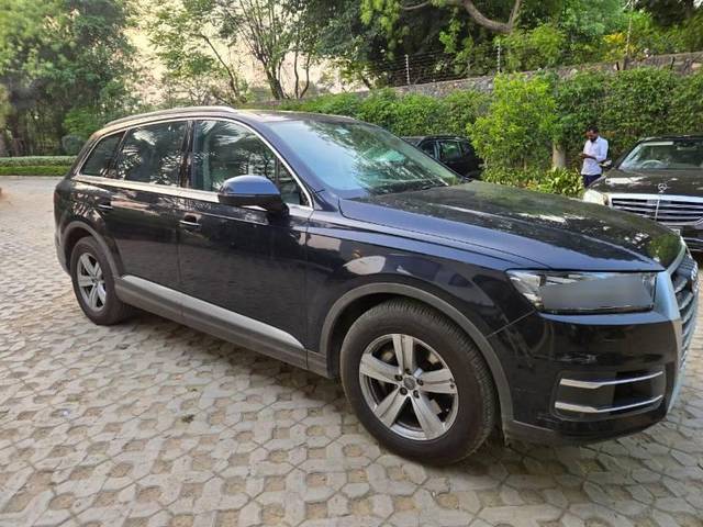 https://images10.gaadi.com/usedcar_image/4603144/original/processed_e250e3b5-ce06-4ddc-9355-5ace66fd9684.jpeg?imwidth=6400