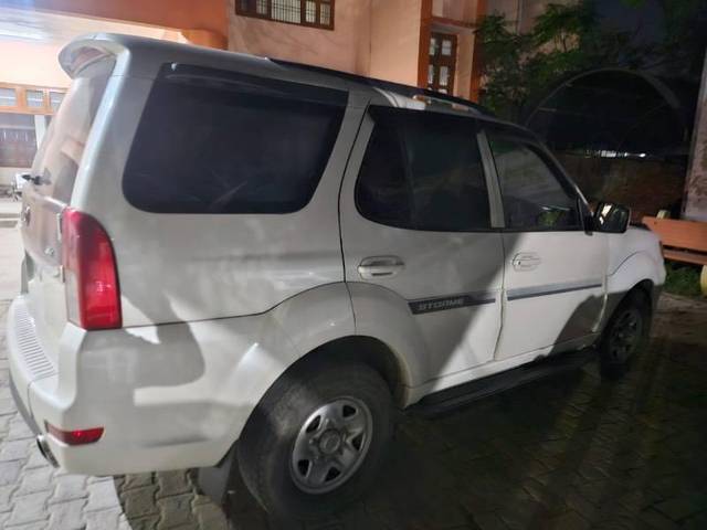 https://images10.gaadi.com/usedcar_image/4603203/original/processed_72151f3e-3c2b-4e2a-9c0c-19802346ac83.jpeg?imwidth=6401