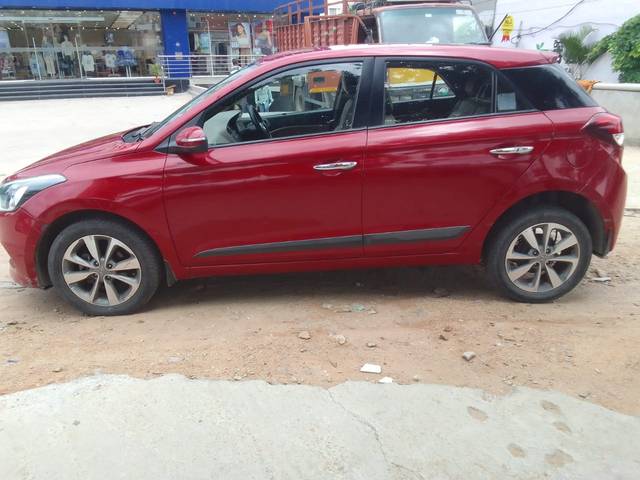 https://images10.gaadi.com/usedcar_image/4603211/original/679bbde2f0d09a0b4764289b5f10d28a.jpg?imwidth=6401