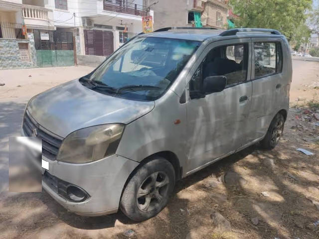 https://images10.gaadi.com/usedcar_image/4603214/original/350e8117-34d7-4894-b97e-a18cf5ee7ddd.png?imwidth=6400
