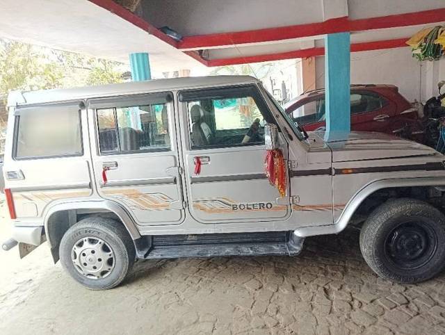 https://images10.gaadi.com/usedcar_image/4603307/original/processed_processed_5a10e4e7-5948-40b4-aa1d-f51e7358acb5.jpg?imwidth=6401