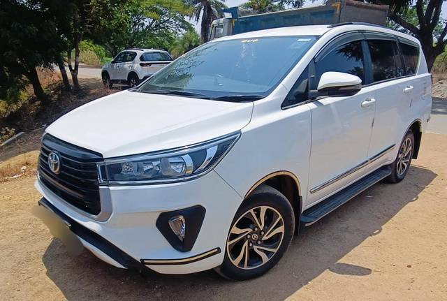 https://images10.gaadi.com/usedcar_image/4603318/original/8c9132d69640e506e7e52371d15d31f9.jpg?imwidth=6402