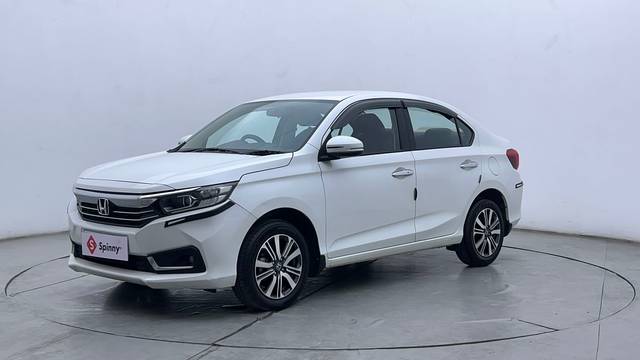 https://images10.gaadi.com/usedcar_image/4603330/original/4ab9b5733e65da36f83f878f69ab62fb.JPG?imwidth=6400