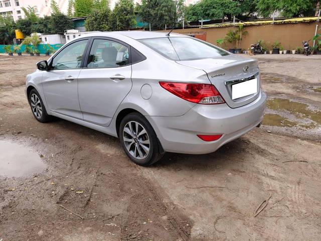 https://images10.gaadi.com/usedcar_image/4603415/original/processed_cb883d75-afe4-4db7-ab92-ba31b3d1e04e.jpg?imwidth=6402